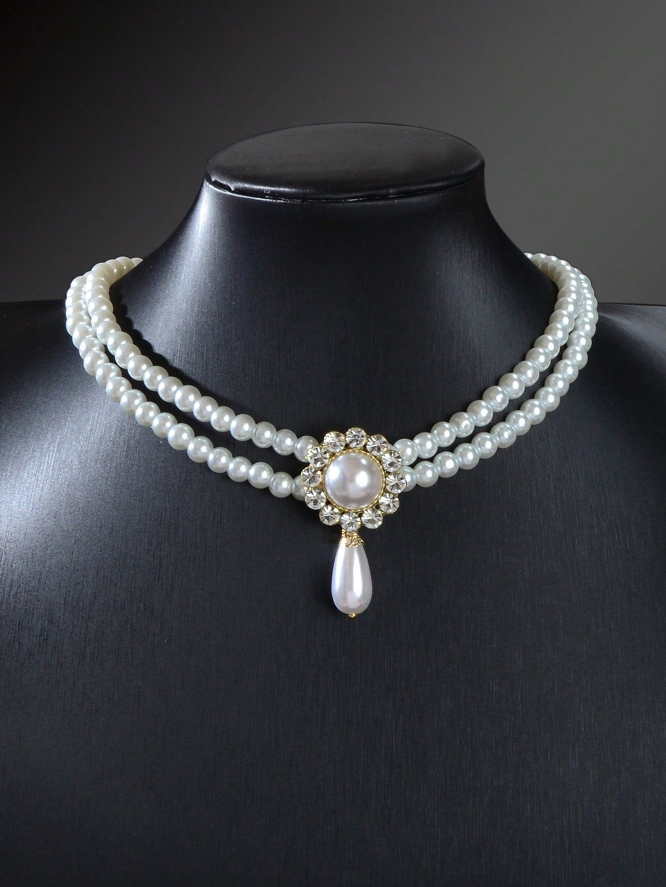 Elegant Double-Layered White Pearl Necklace Classic Jewelry-2