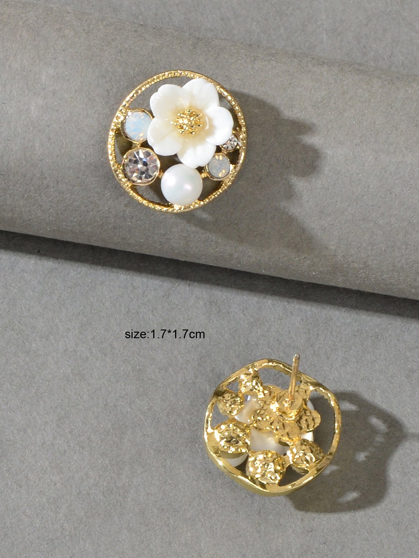 Elegant White Flower Rhinestone Decoration Hollow Round Pierced Stud Earrings-2